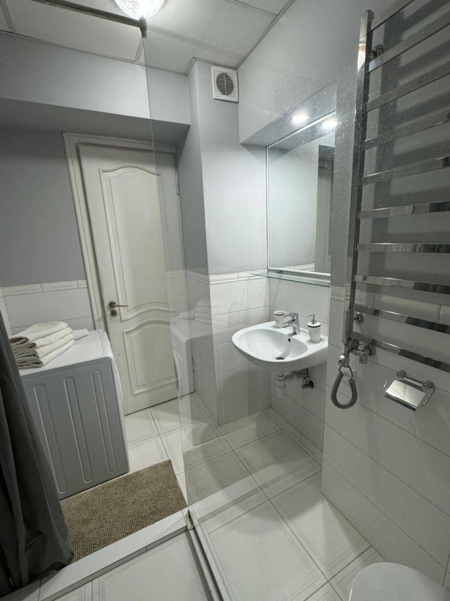 Stay Lviv Apartments Buitenkant foto