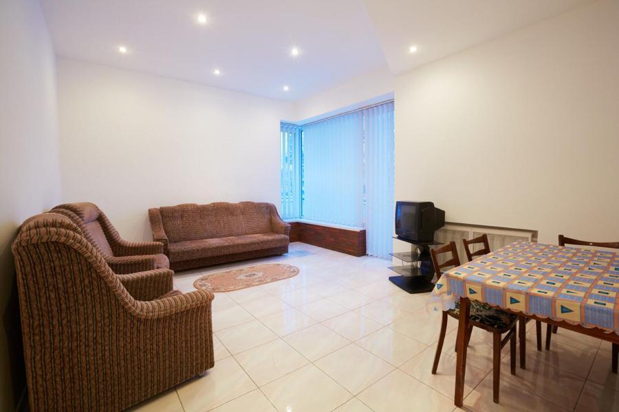Stay Lviv Apartments Buitenkant foto