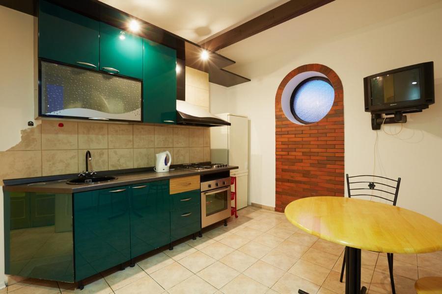 Stay Lviv Apartments Buitenkant foto
